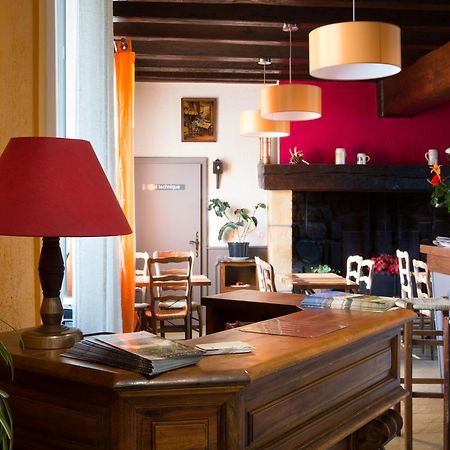 Hotel Restaurant Le Sully Saint-Saud-Lacoussière Kültér fotó
